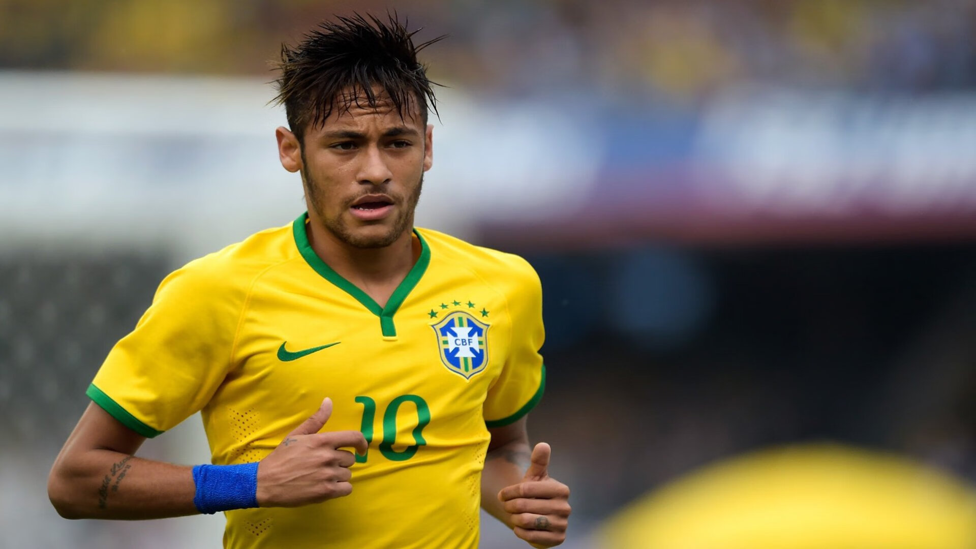 kaiyun登录入口-张伟丽接受外媒专访展拳击精神，张伟丽现场直播的拳击赛